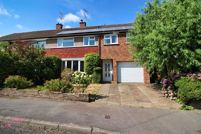 4 Bedroom Semi-Detached House For Sale In Ascot Close, Borough Green, TN15