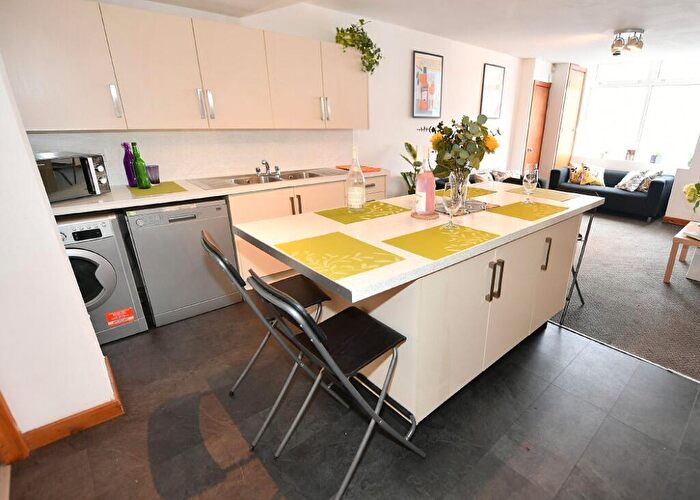 8 Bedroom Detached House To Rent In Brailsford Road, Fallowfield, Manchester, M14