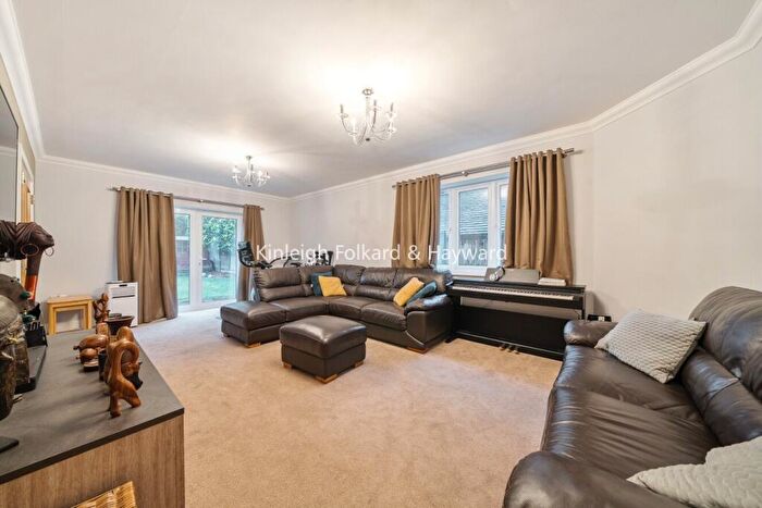 5 Bedroom Detached House To Rent In Burford Road, Bromley, BR1