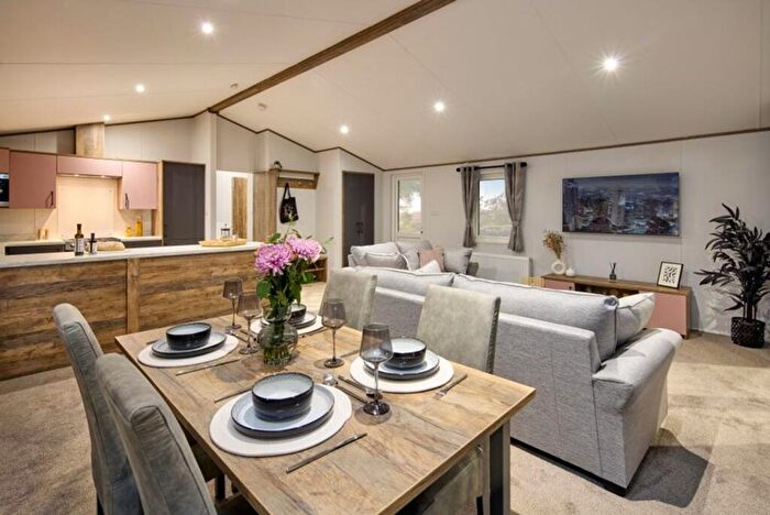 2 Bedroom Park Home For Sale In Poplar Farm, Hoxne Road, Denham, Eye, IP21
