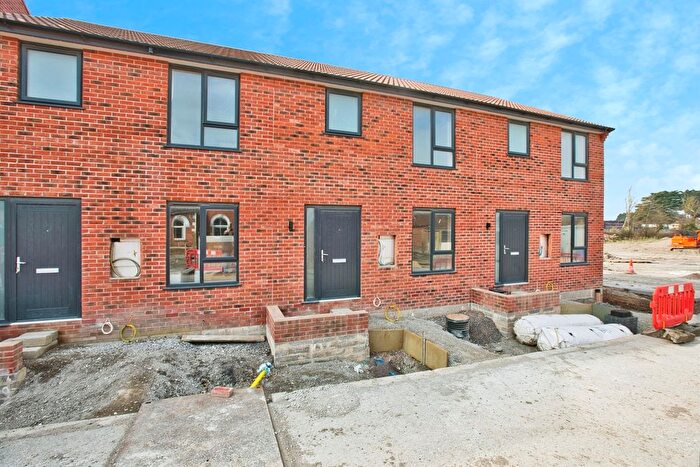3 Bedroom End Of Terrace House For Sale In Walrow Road, Highbridge, TA9