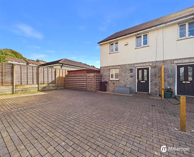 4 Bedroom Property For Sale In Higher Pengegon, Pengegon, Camborne, TR14