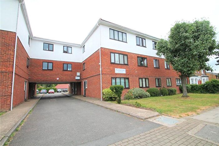 1 Bedroom Flat To Rent In Leicester Road, Masefield Court Leicester Road, EN5