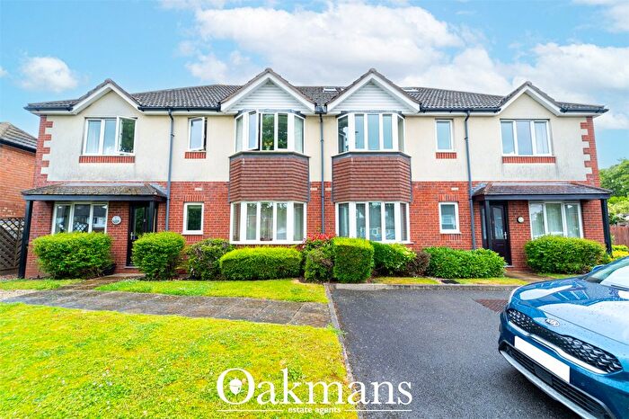 2 Bedroom Flat To Rent In Haslucks Green Road, Solihull, B90