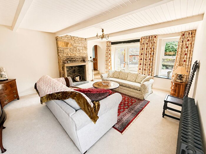 4 Bedroom Link Detached House For Sale In Hartleys Square, East Morton, Keighley, BD20