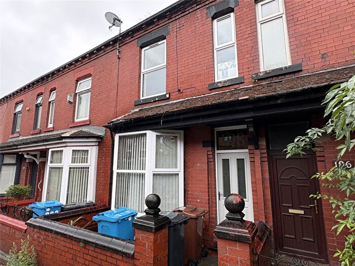 4 Bedroom Terraced House For Sale In Abbey Hills Road, Oldham, Greater Manchester, OL8
