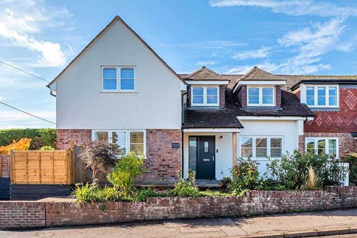 4 Bedroom Semi-Detached House For Sale In Orchard Way, Kemsing, Sevenoaks, Kent, TN15