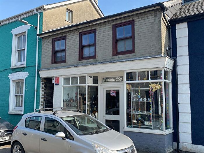 1 Bedroom Property For Sale In Church Street, Tregaron, Nr Lampeter, SY25