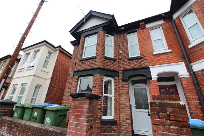 4 Bedroom Semi-Detached House To Rent In Burlington Road, Southampton, SO15