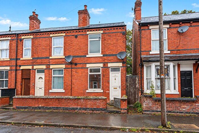 2 Bedroom End Of Terrace House For Sale In Vernon Avenue, Nottingham, NG6