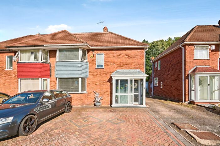 3 Bedroom Semi-Detached House For Sale In Temple Meadows Road, West Bromwich, B71