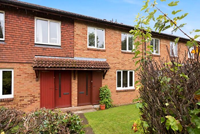 1 Bedroom Apartment For Sale In Milford Close, St. Albans, Hertfordshire, AL4