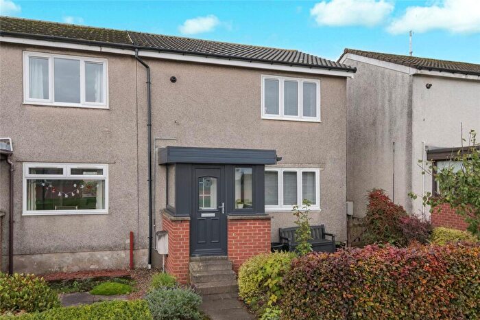 2 Bedroom End Of Terrace House For Sale In Weaver Lane, Kilbarchan, PA10