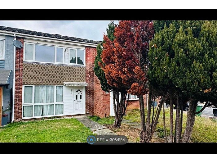 3 Bedroom Terraced House To Rent In Knaves Hill, Leighton Buzzard, LU7