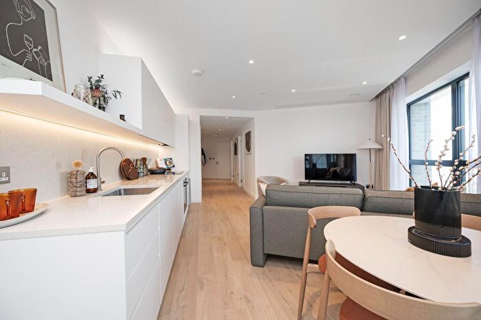 2 Bedroom Flat To Rent In New Drum Street, Aldgate, London, E1