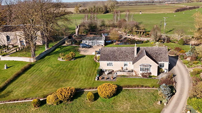 2 Bedroom Detached Bungalow For Sale In The Forge, Pickworth, PE9