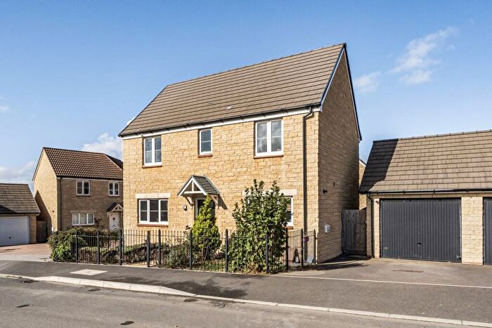 3 Bedroom Detached House For Sale In Compton Drive, Ansford, Castle Cary, BA7
