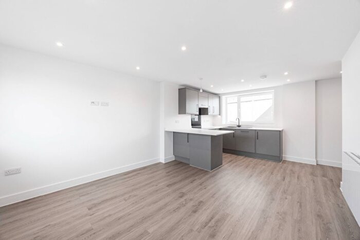 2 Bedroom Flat For Sale In Hamilton Street, Charlton Kings, Cheltenham, GL53