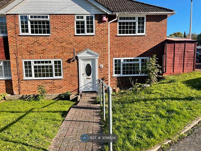 5 Bedroom Semi-Detached House To Rent In The Hazels, Gillingham, ME8