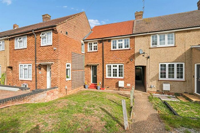 3 Bedroom Terraced House For Sale In Mullway, Letchworth Garden City, SG6