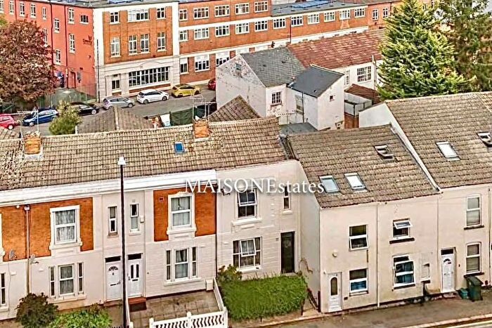3 Bedroom Terraced House For Sale In Lower Ford Street, Coventry, CV1