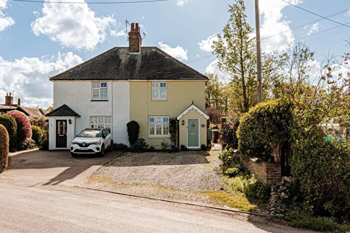 2 Bedroom Semi-Detached House For Sale In Newhouse Lane, Sheldwich, ME13