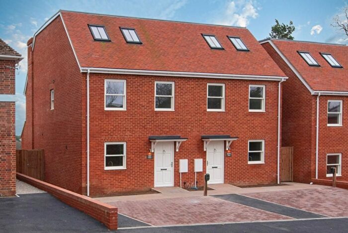 4 Bedroom Semi-Detached House To Rent In Waterloo Road, Cranbrook, Kent, TN17