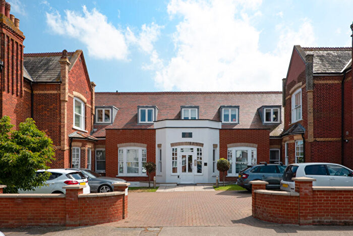 2 Bedroom Apartment For Sale In Flat, Leander Court, Graystone Road, Whitstable, Kent, CT5