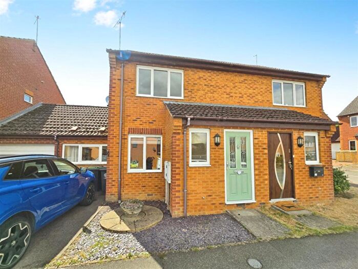 3 Bedroom Semi-Detached House To Rent In Titty Ho, Raunds, Wellingborough, NN9
