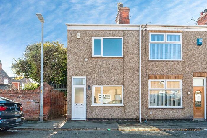 3 Bedroom End Of Terrace House For Sale In Castle Street, Grimsby, DN32