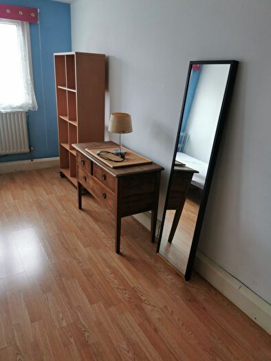 3 Bedroom Flat To Rent In Park Barn Drive, Guildford, GU2