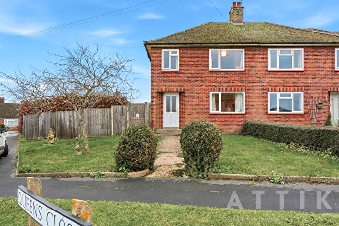 3 Bedroom Semi-Detached House For Sale In Queens Drive, Halesworth, IP19