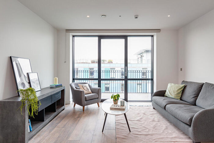 2 Bedroom Apartment To Rent In Dressage Court, Three Colts Lane, Tower Hamlets, London, E2