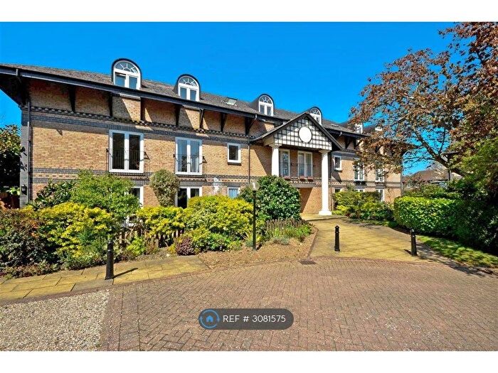 2 Bedroom Flat To Rent In Nyton Road, Westergate, Chichester, PO20