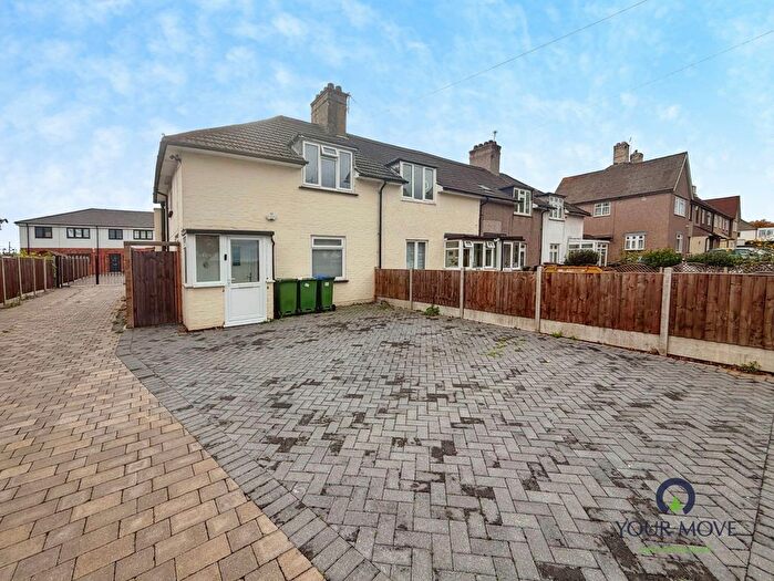 3 Bedroom End Of Terrace House For Sale In Colyers Lane, Erith, DA8