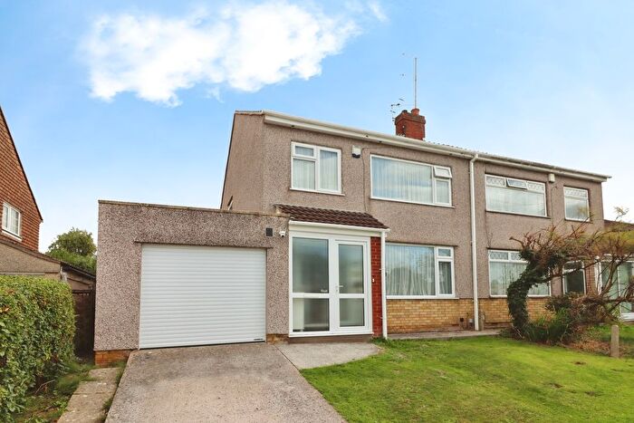 3 Bedroom Semi-Detached House For Sale In Kingston Close, Mangotsfield, Bristol, BS16