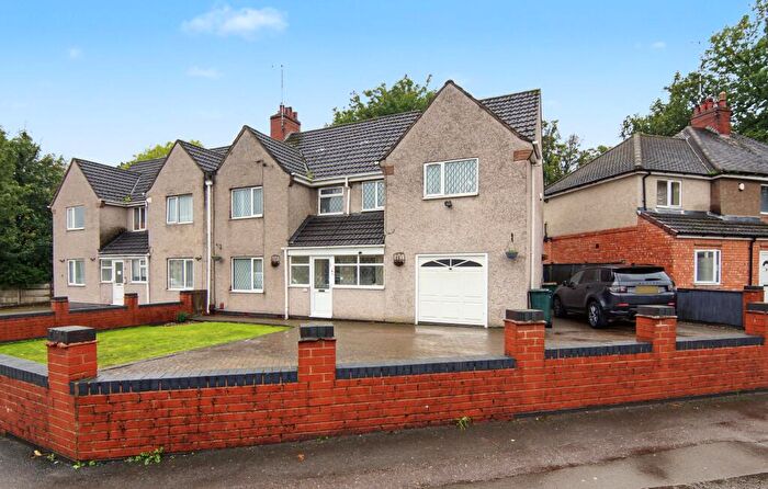 4 Bedroom Semi-Detached House For Sale In Charter Avenue, Coventry, CV4