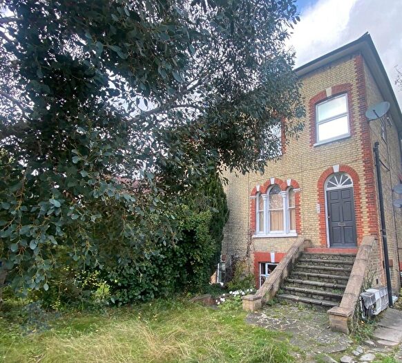 1 Bedroom Flat To Rent In Somerset Road, Barnet, EN5