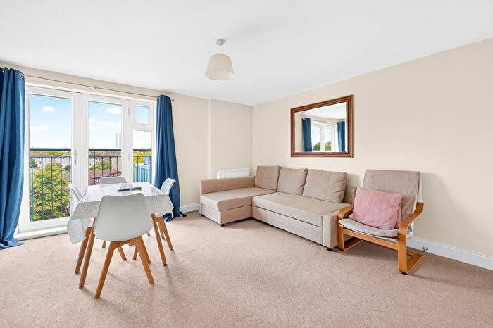 1 Bedroom Flat For Sale In St Pancras Way, Camden, NW1