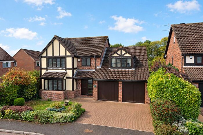 4 Bedroom Detached House For Sale In The Copse, Fields End, Hemel Hempstead, Hertfordshire, Hertfordshire, HP1