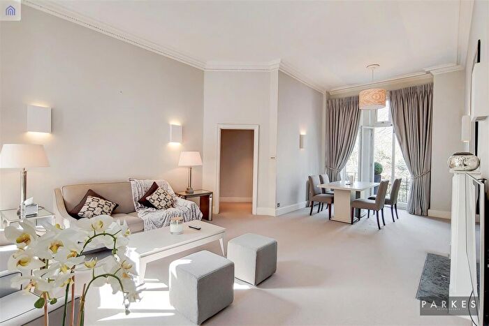 1 Bedroom Flat To Rent In Hans Place, Knightsbridge, London, SW1X