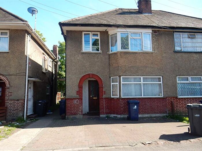 2 Bedroom Maisonette To Rent In Johnson Street, Southall, UB2