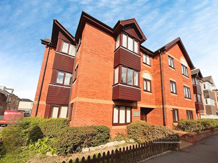 1 Bedroom Flat For Sale In Trafalgar Road, Newport, Isle Of Wight, PO30