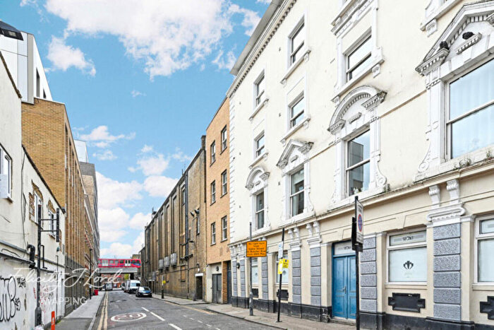 1 Bedroom Apartment For Sale In Caroline Street, London, E1