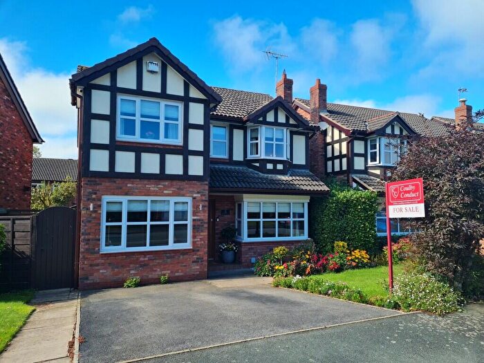 4 Bedroom Detached House For Sale In Chestnut Close, Middlewich, CW10