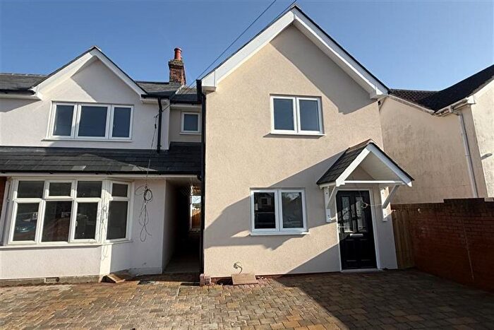 3 Bedroom Semi-Detached House To Rent In A Ipswich Road, Colchester, Essex, CO4