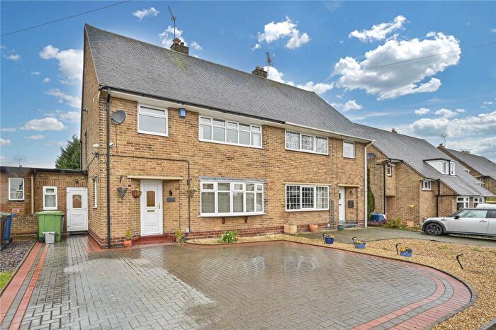 3 Bedroom Semi-Detached House For Sale In Border Way, Moss Pit, Stafford, Staffordshire, ST17