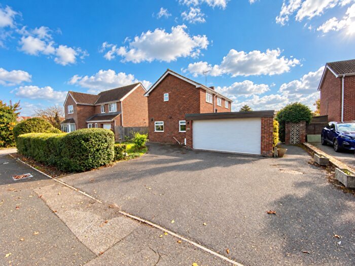 4 Bedroom Detached House For Sale In Wellington Drive, Bowerhill, Melksham, Wiltshire, SN12