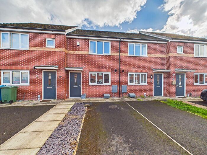 2 Bedroom Detached House For Sale In Rowan Tree Road, Oldham, OL8