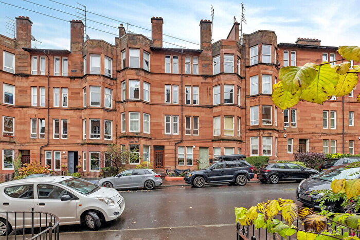 2 Bedroom Flat For Sale In Underwood Street, Shawlands, G41